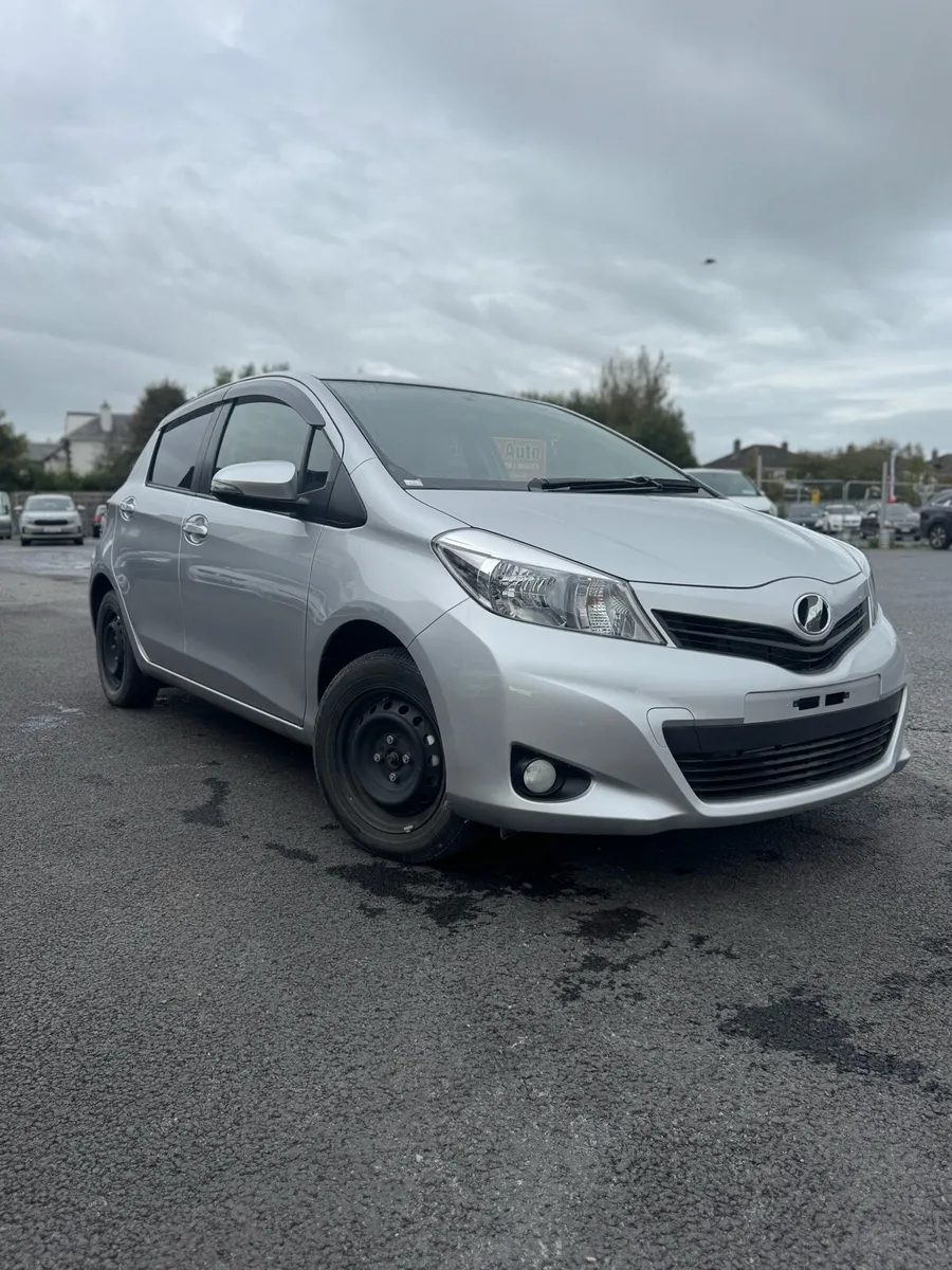 2014 TOYOTA VITZ/YARIS 1.0 PETROL VERY LOW MILEAGE - Image 1
