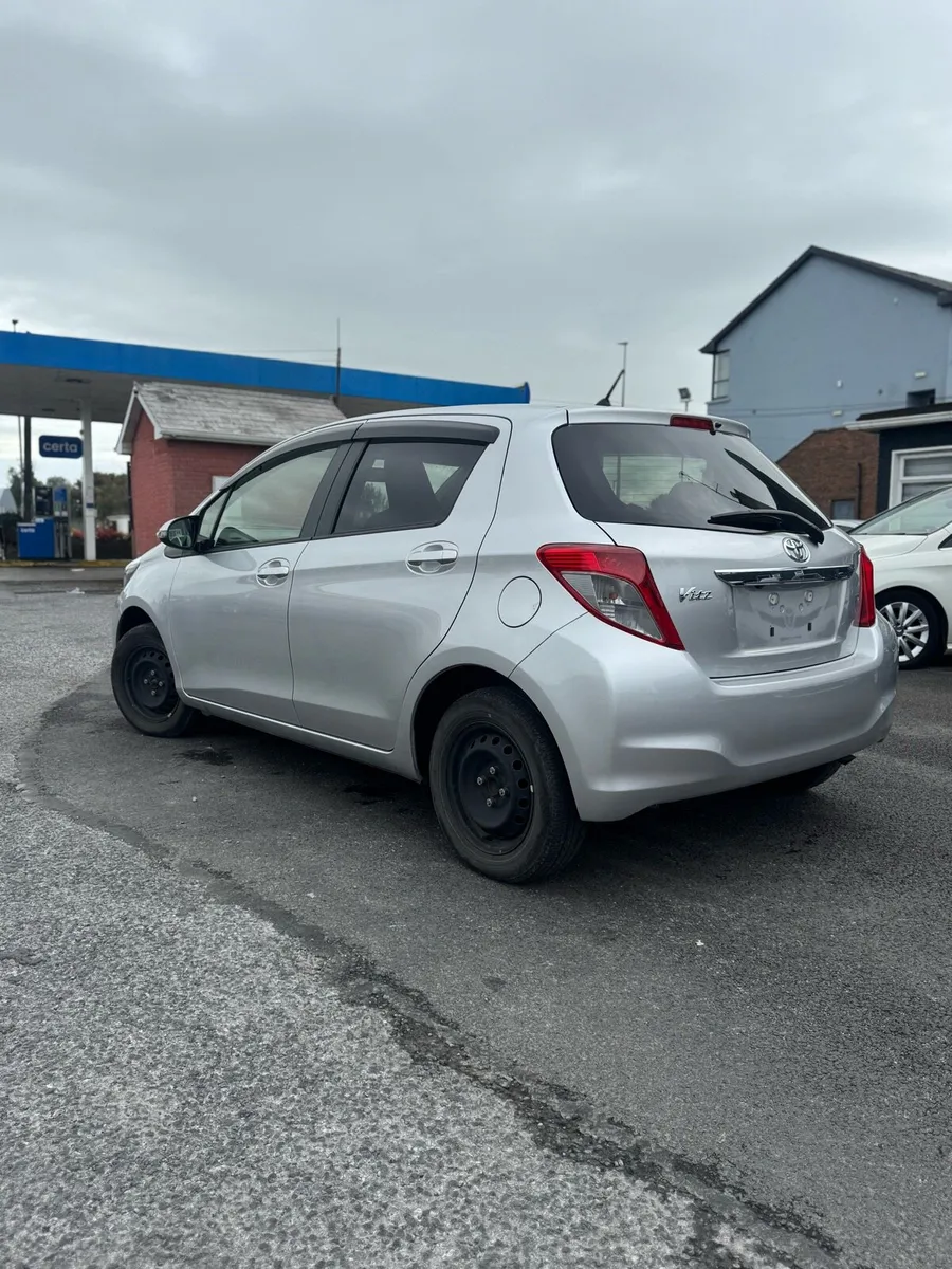 2014 TOYOTA VITZ/YARIS 1.0 PETROL VERY LOW MILEAGE - Image 3