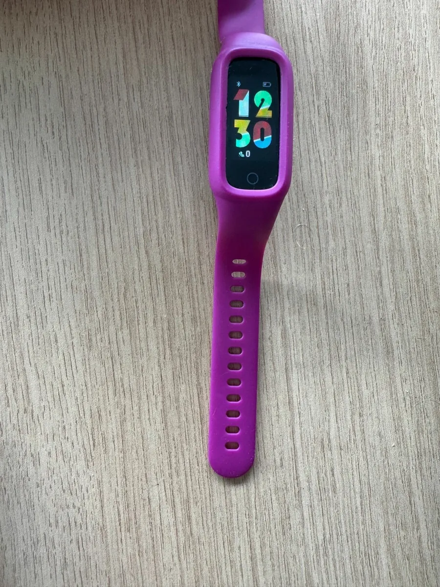 Kids Fitness Tracker Watch - Image 1
