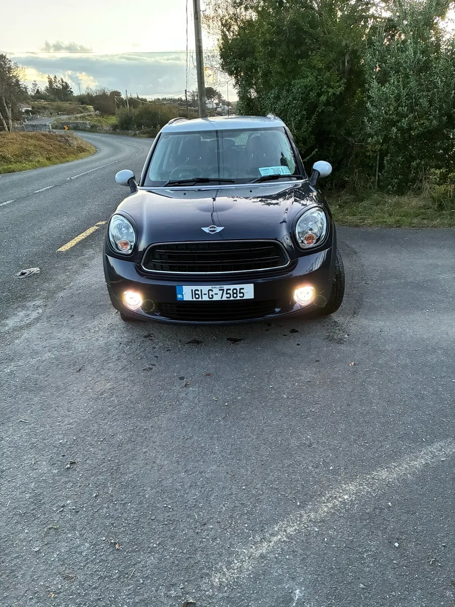 Mini Countryman - Image 2