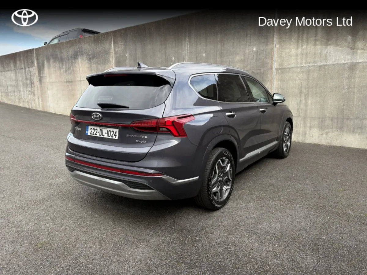 Hyundai Santa Fe PHEV 5DR AUTO - Image 2