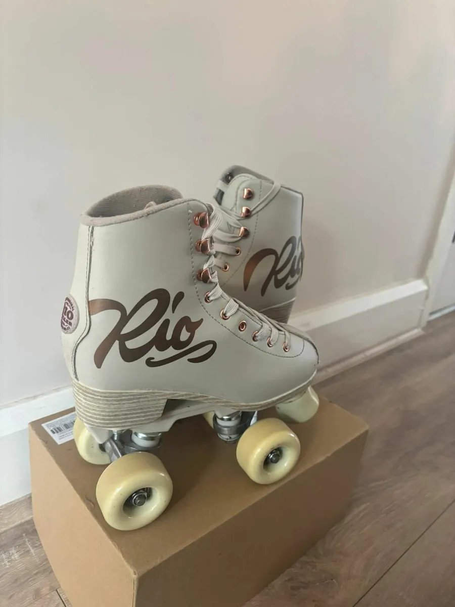 Rio Roller Rose Quad Skates - Image 1