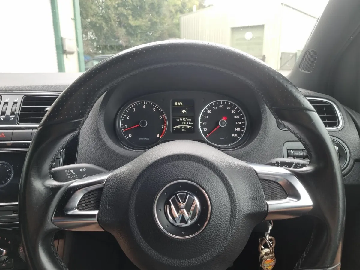Volkswagen Polo 1.2 TSI R-Line 2013 - Image 2
