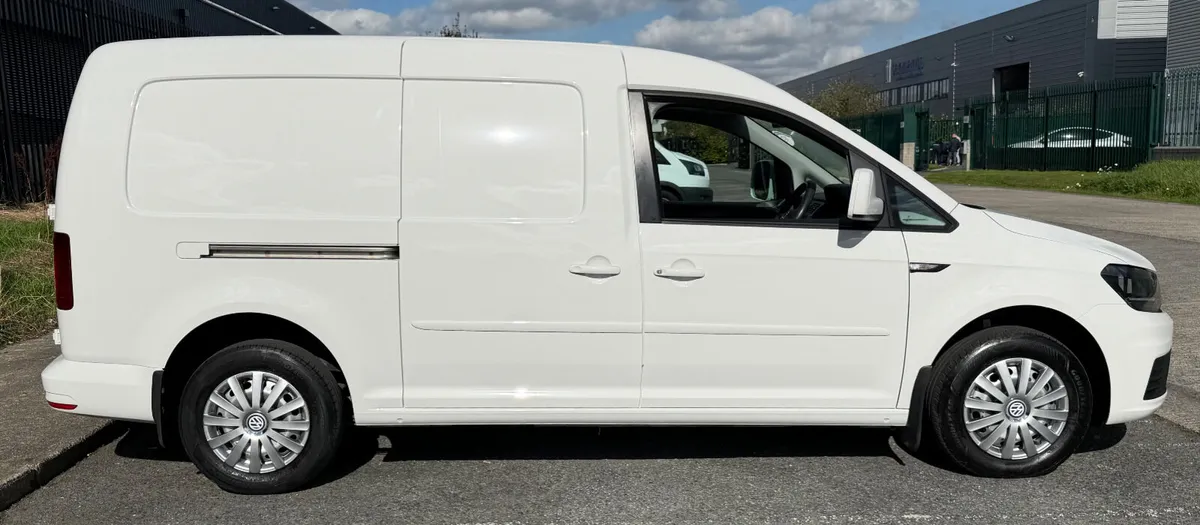 192 Volkswagen Caddy Maxi 102Bhp - Image 3