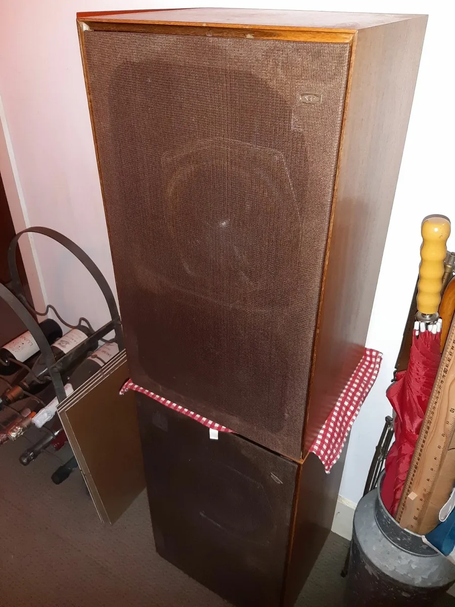 KEF HI FI SPEAKERS - Image 1