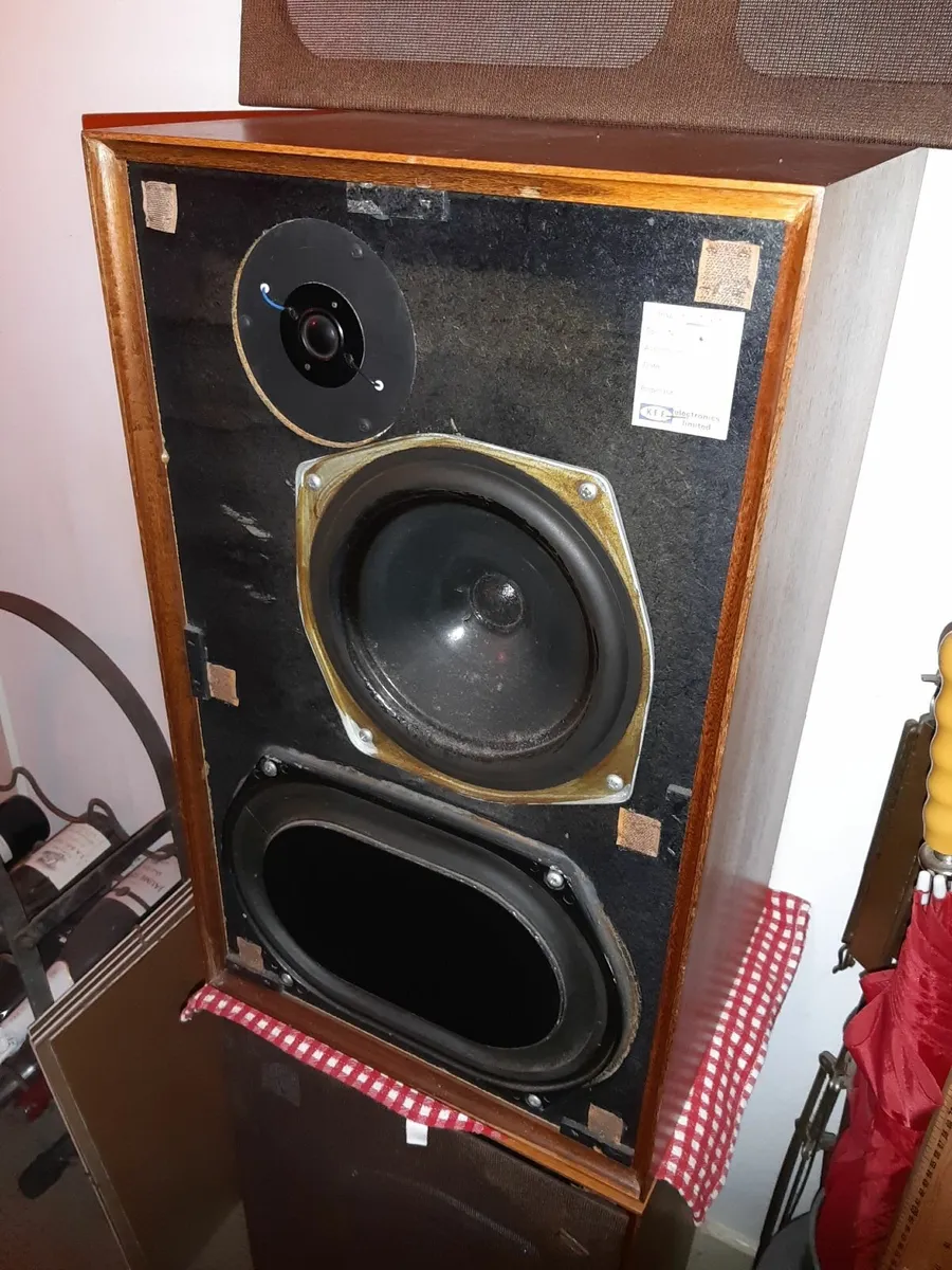KEF HI FI SPEAKERS - Image 2