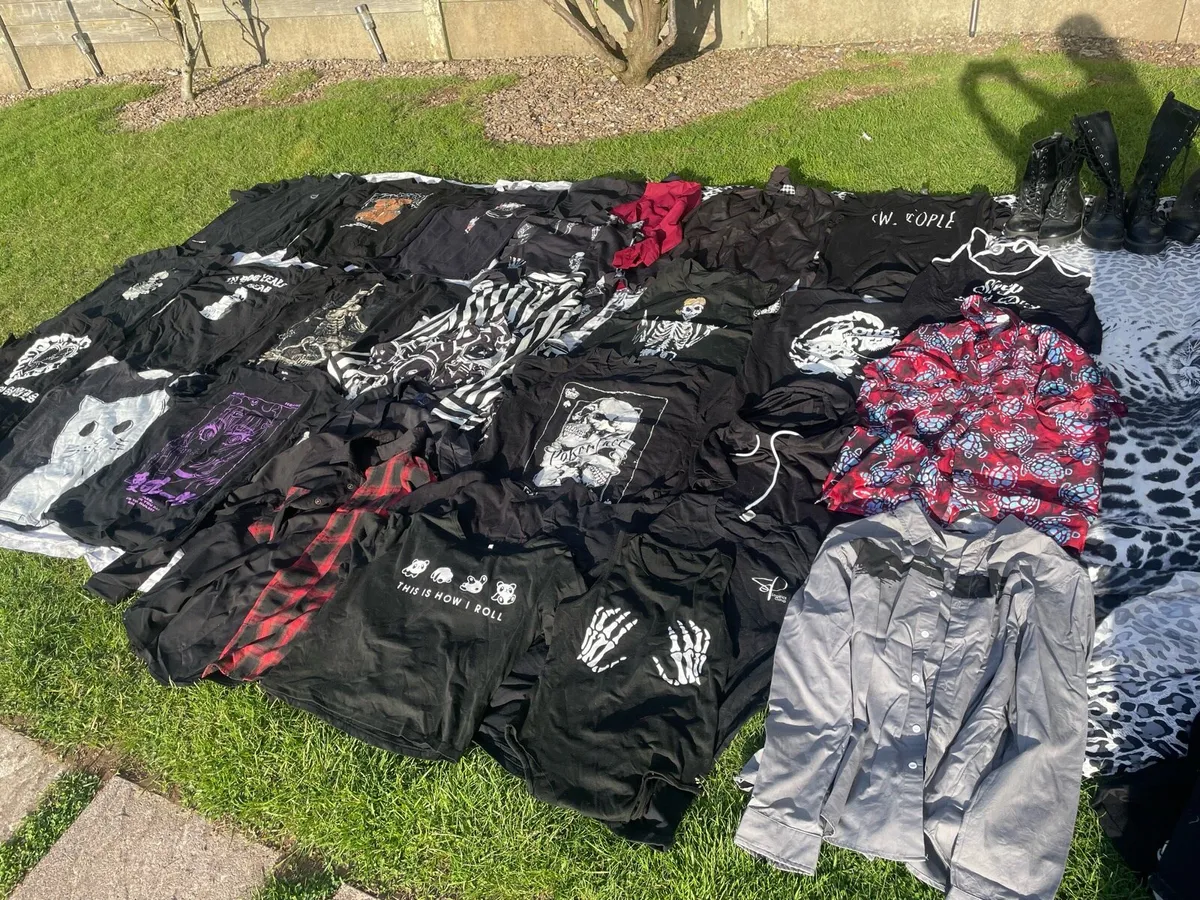 Clothes - Image 2