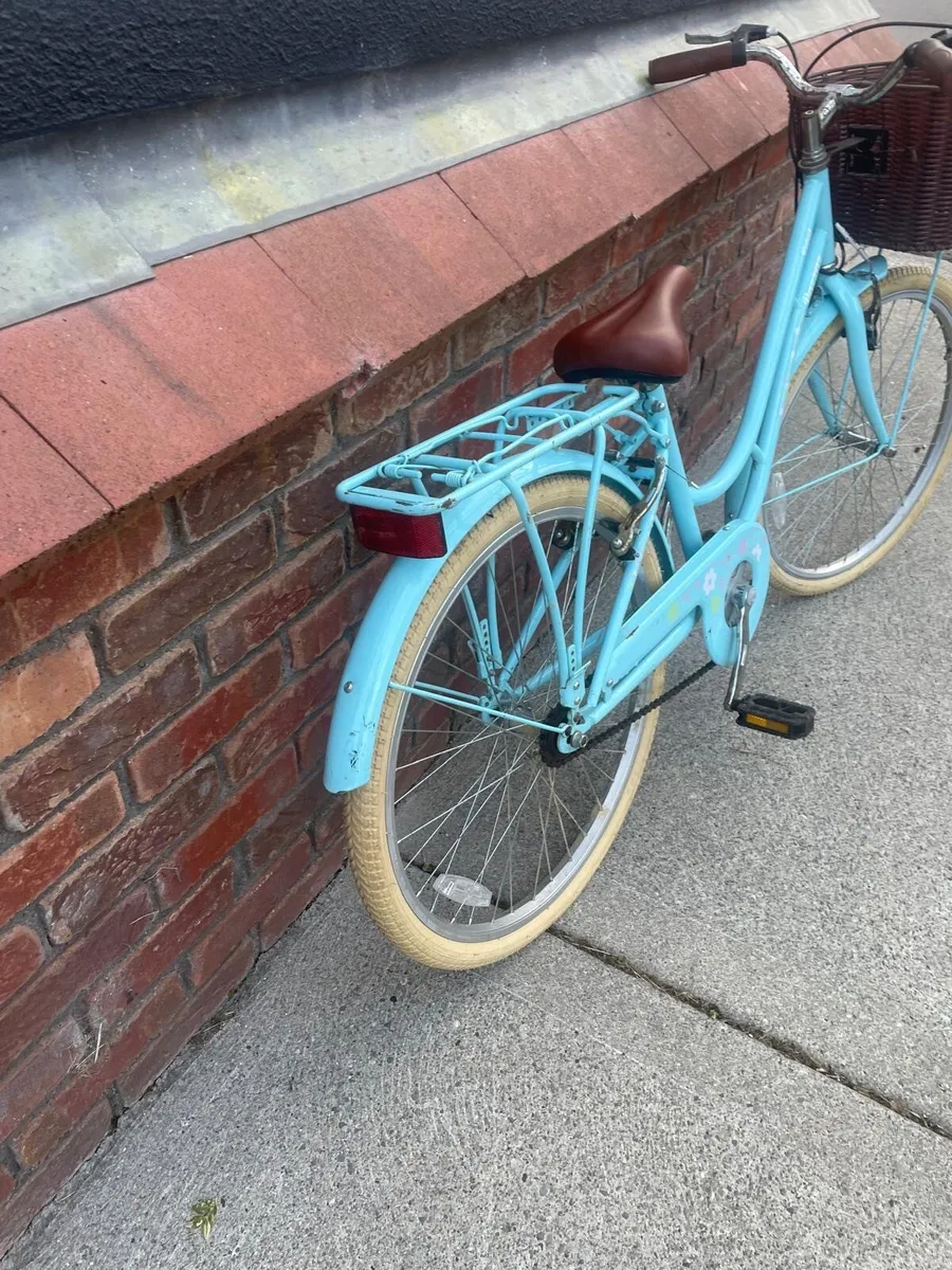 Girls bicycle - Image 4