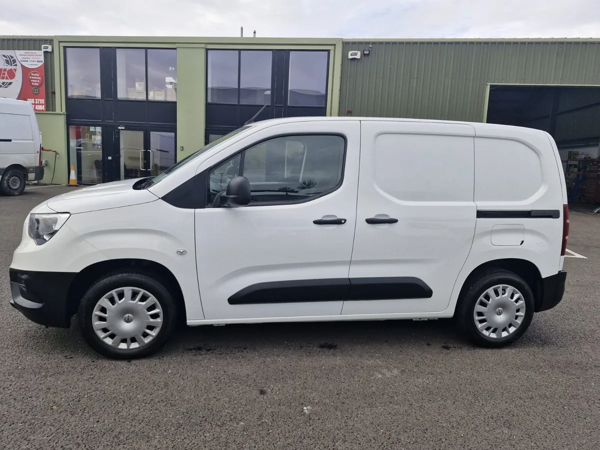 Opel Combo 2022 - €10,500+vat - Image 4