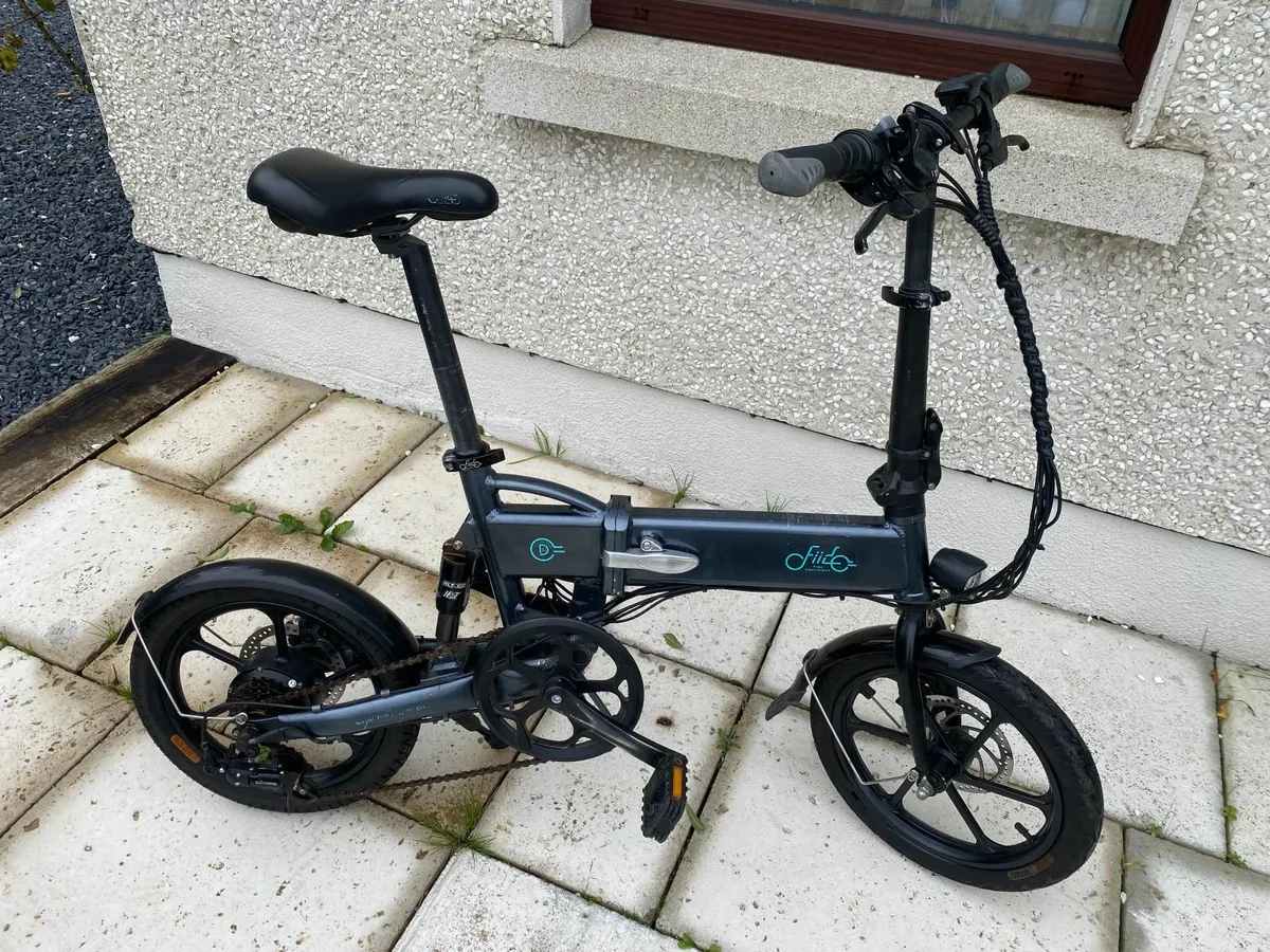 FIIDO D2S ELECTRIC FOLDING BIKE with charger. - Image 1