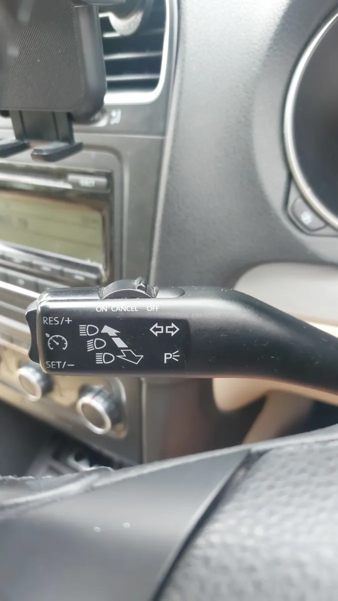 Volkswagen Golf 2010 - Image 4