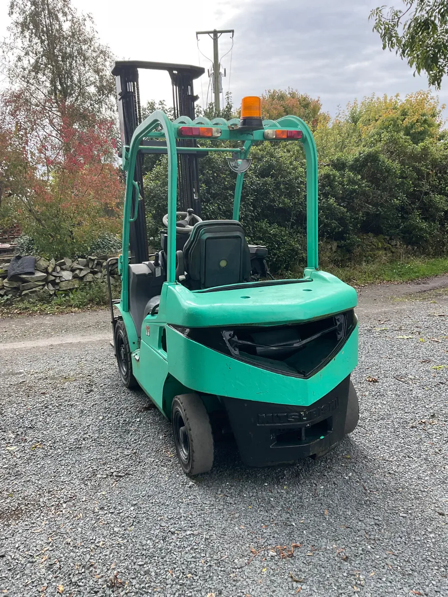 FORKLIFT - Image 2