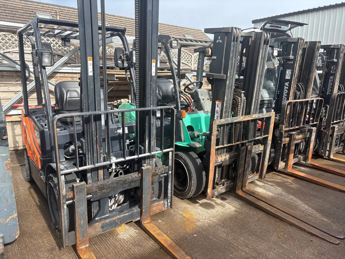 Forklifts large range of diesels - Image 2