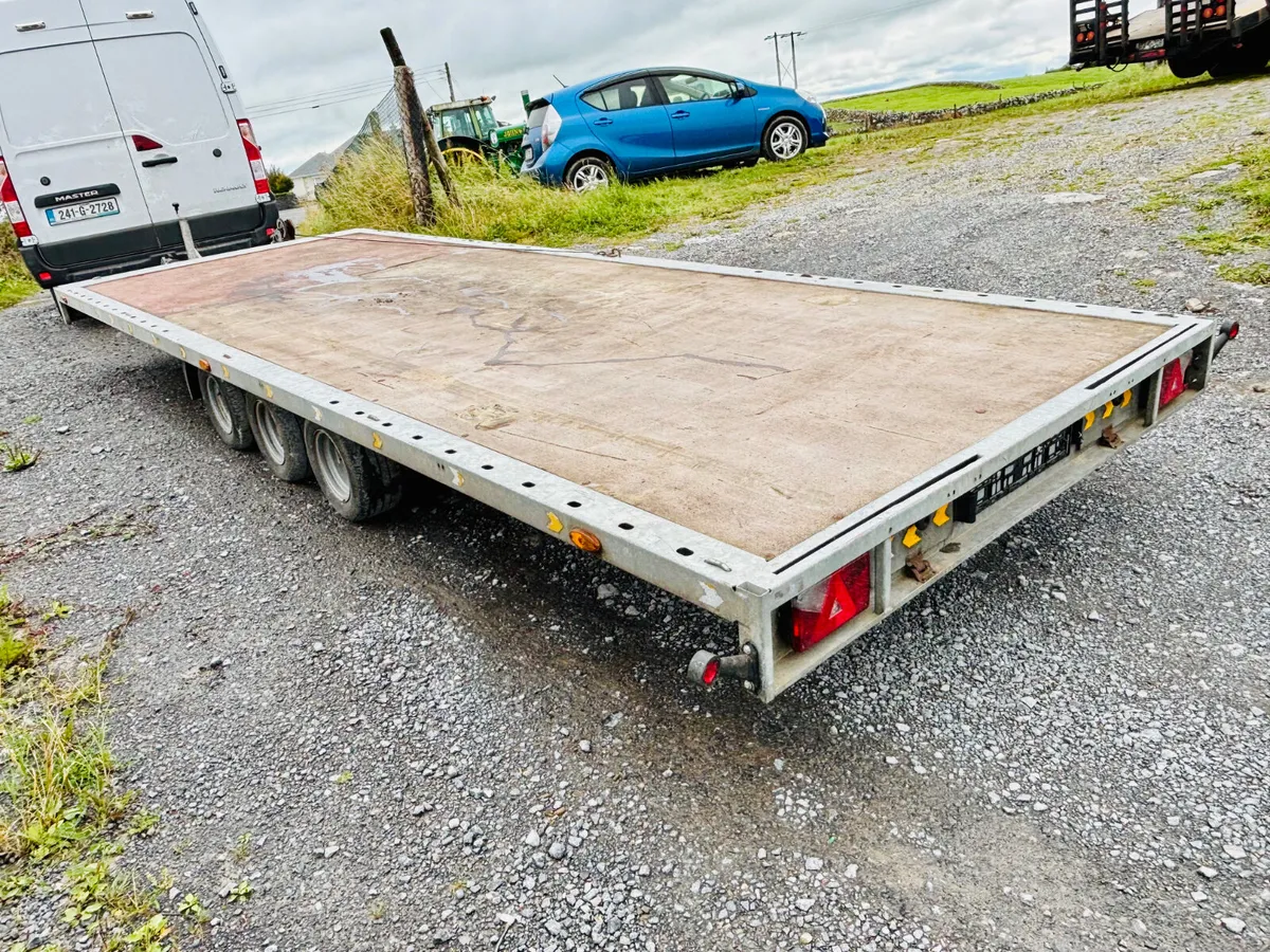 TEMARD Car Transporter, Flat Bed Trailer, Tri Axle - Image 1