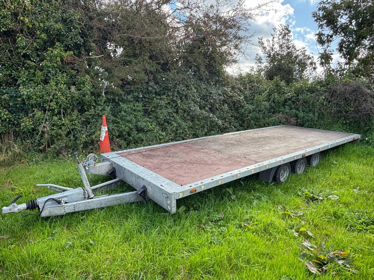 TEMARD Car Transporter, Flat Bed Trailer, Tri Axle - Image 2