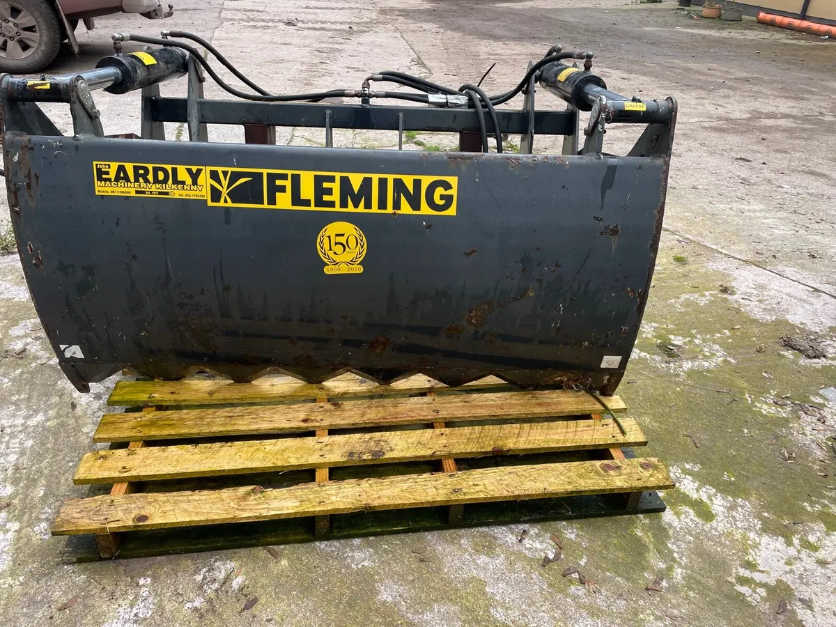 5ft Fleming sheargrab with Manitou brackets - Image 4