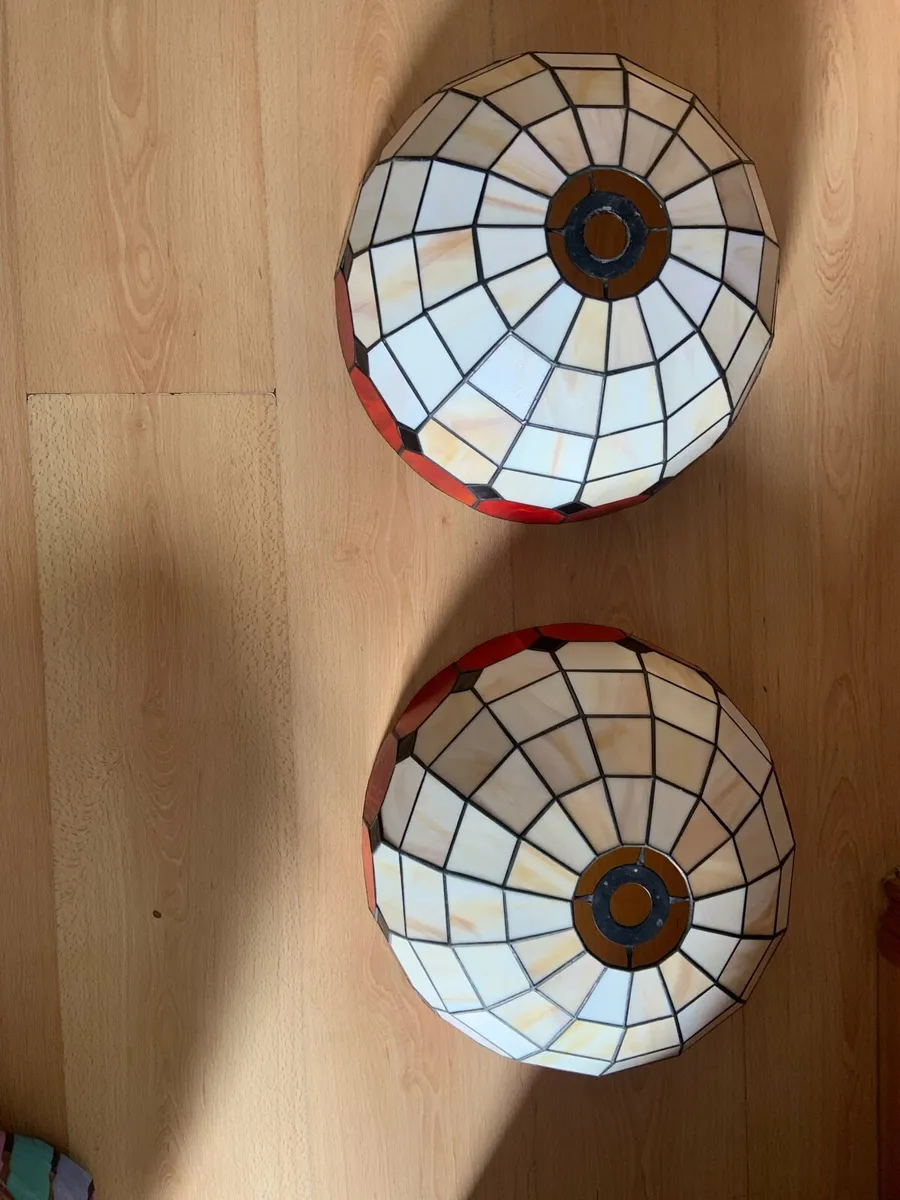 Tiffany lamp shades - Image 1