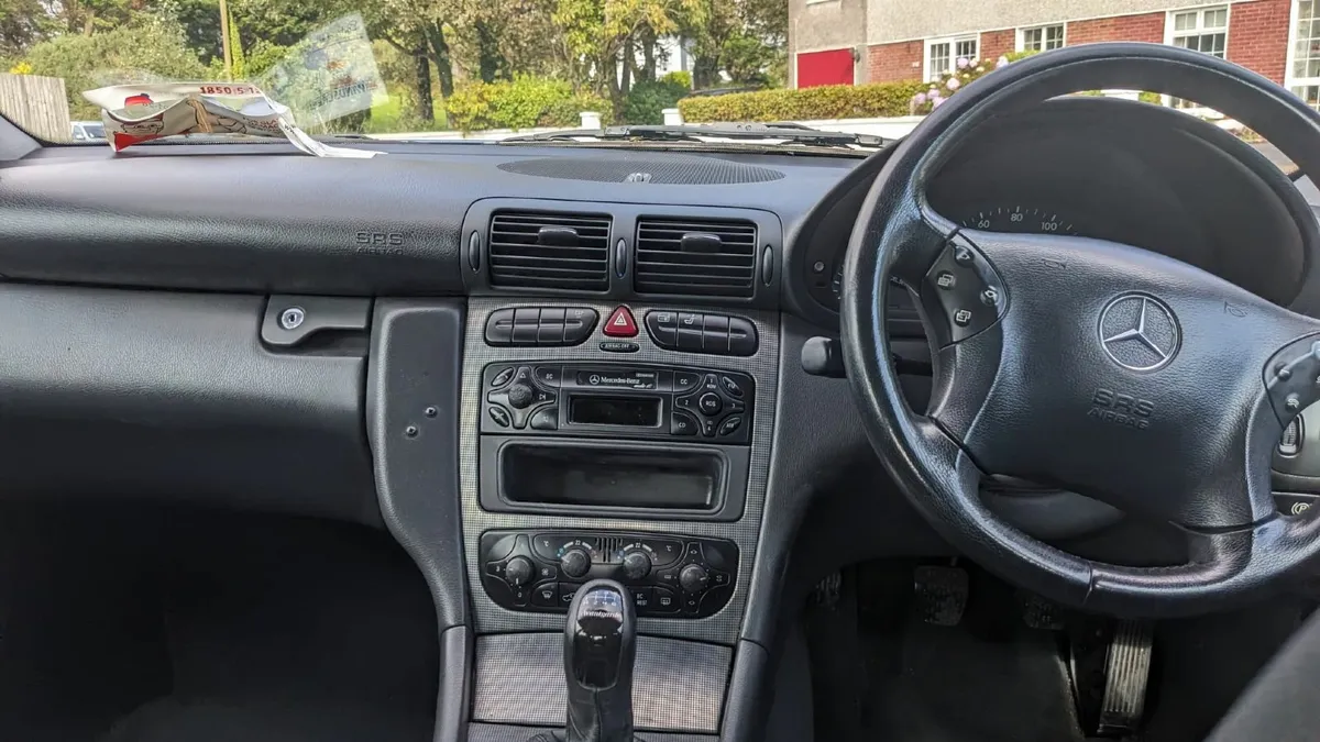 Mercedes-Benz C-Class 2002 - Image 1