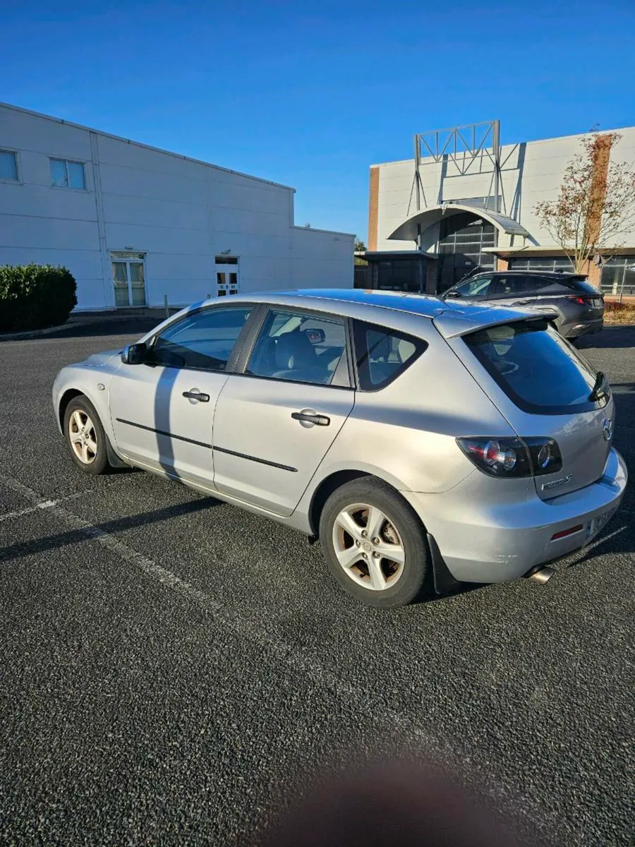 Car - Image 4