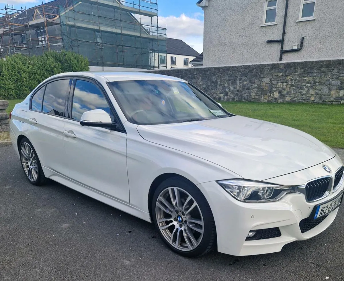 BMW 330e - Image 1