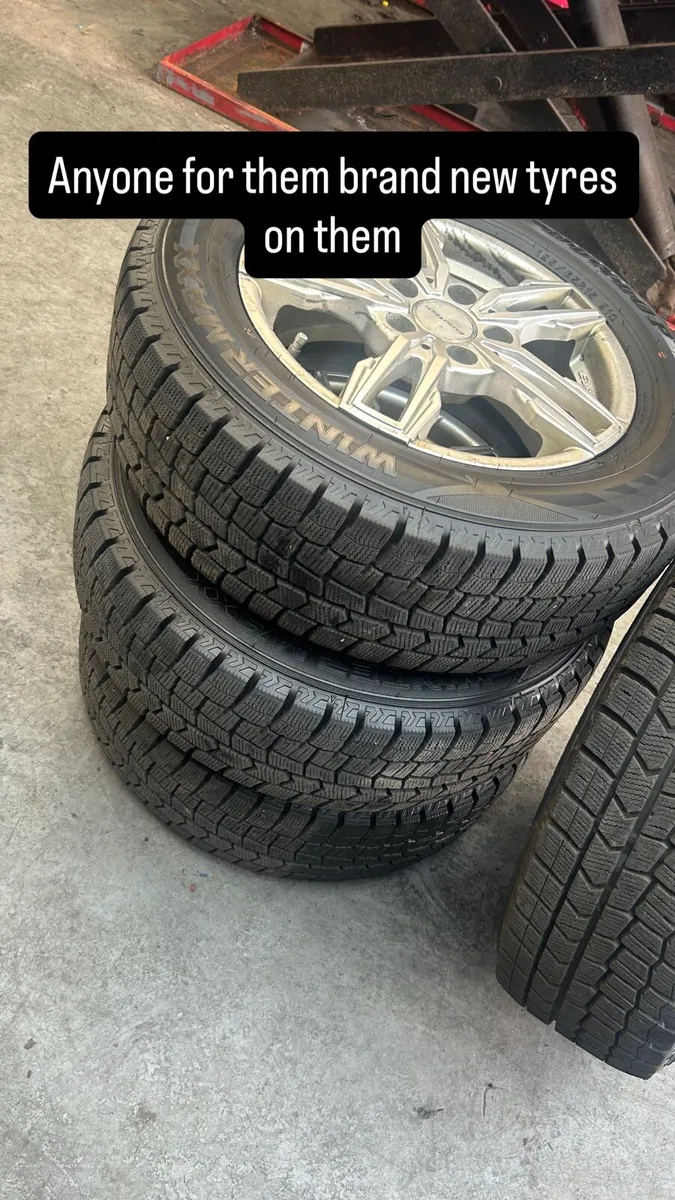 Alloys brand new tyres 15 inch - Image 2