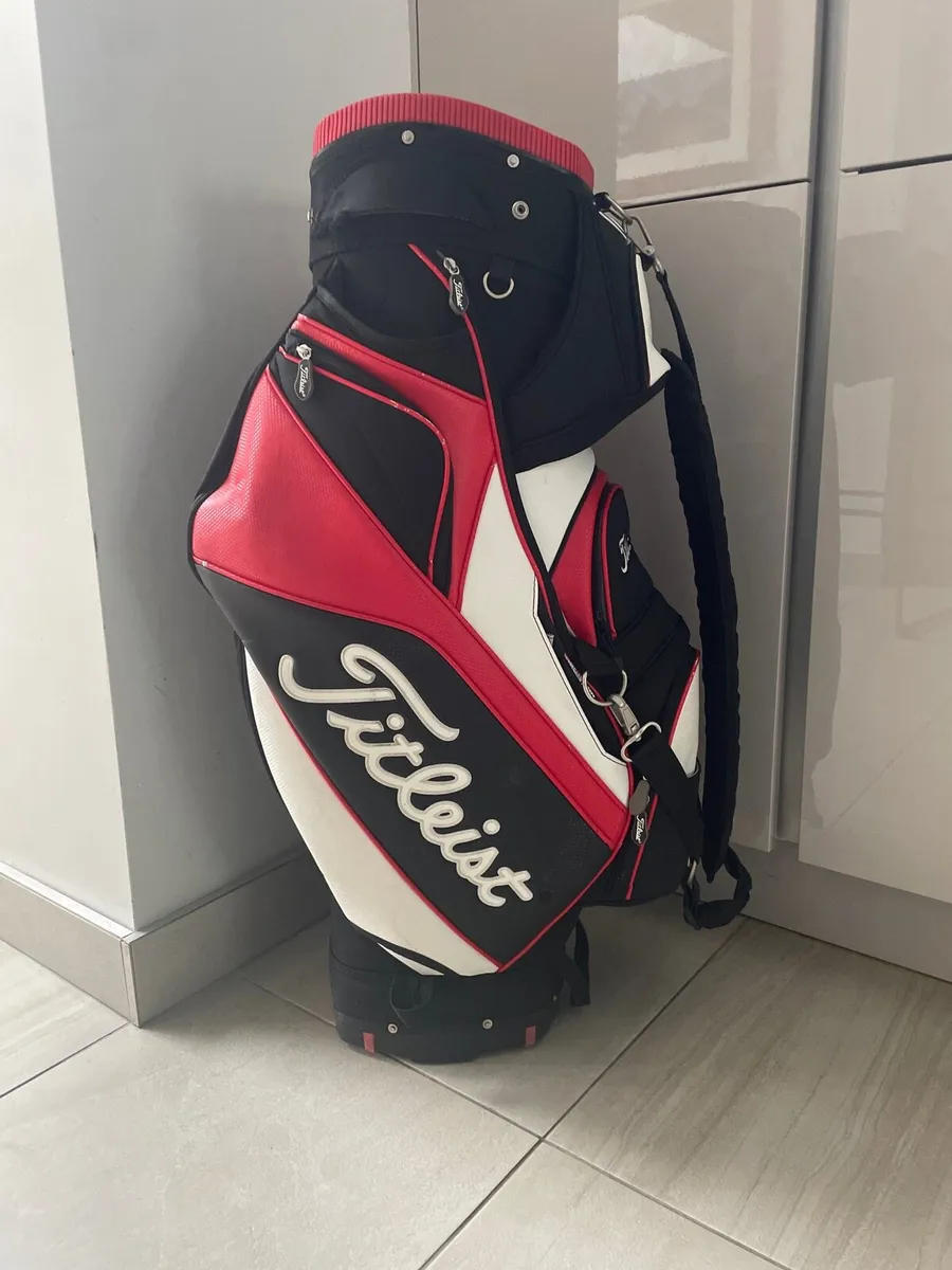 Titleist tour bag - Image 1