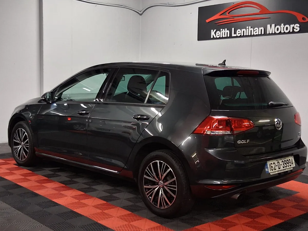 2016 Volkswagen Golf **AUTO - LOW KLMS** - Image 4
