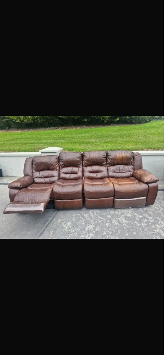 Leather couch - Image 3