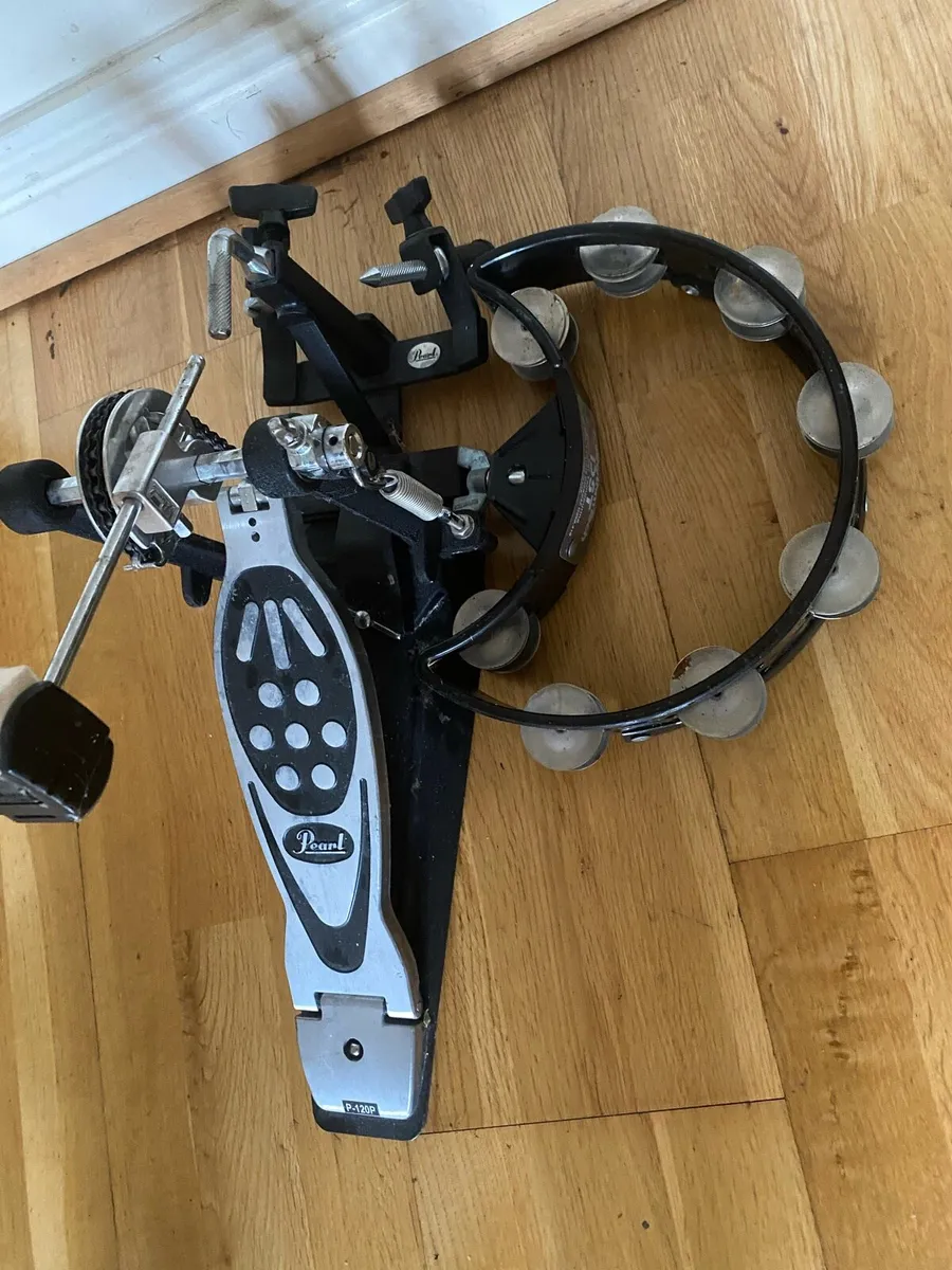 Drumkick connected to tambourine