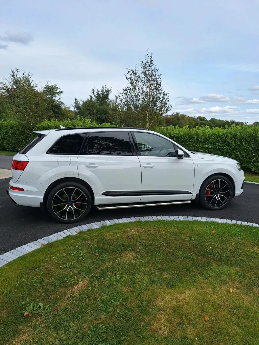 Audi q7 s line 272 bhp 7 seats - Image 1