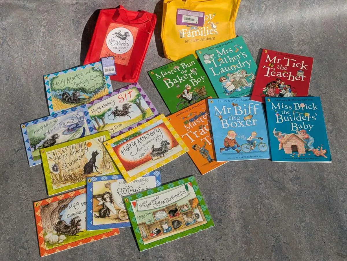 Book collections - Image 1
