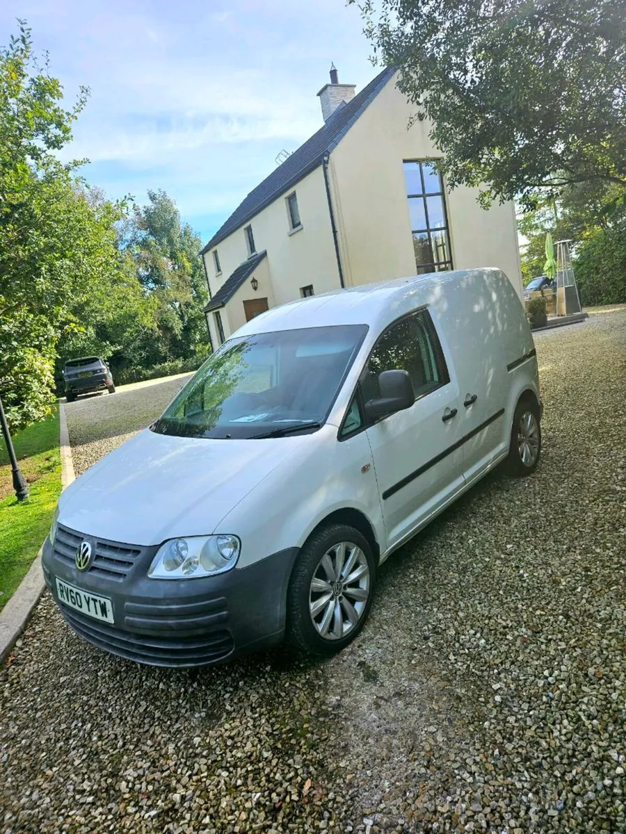 2010 Volkswagen Caddy - Image 1