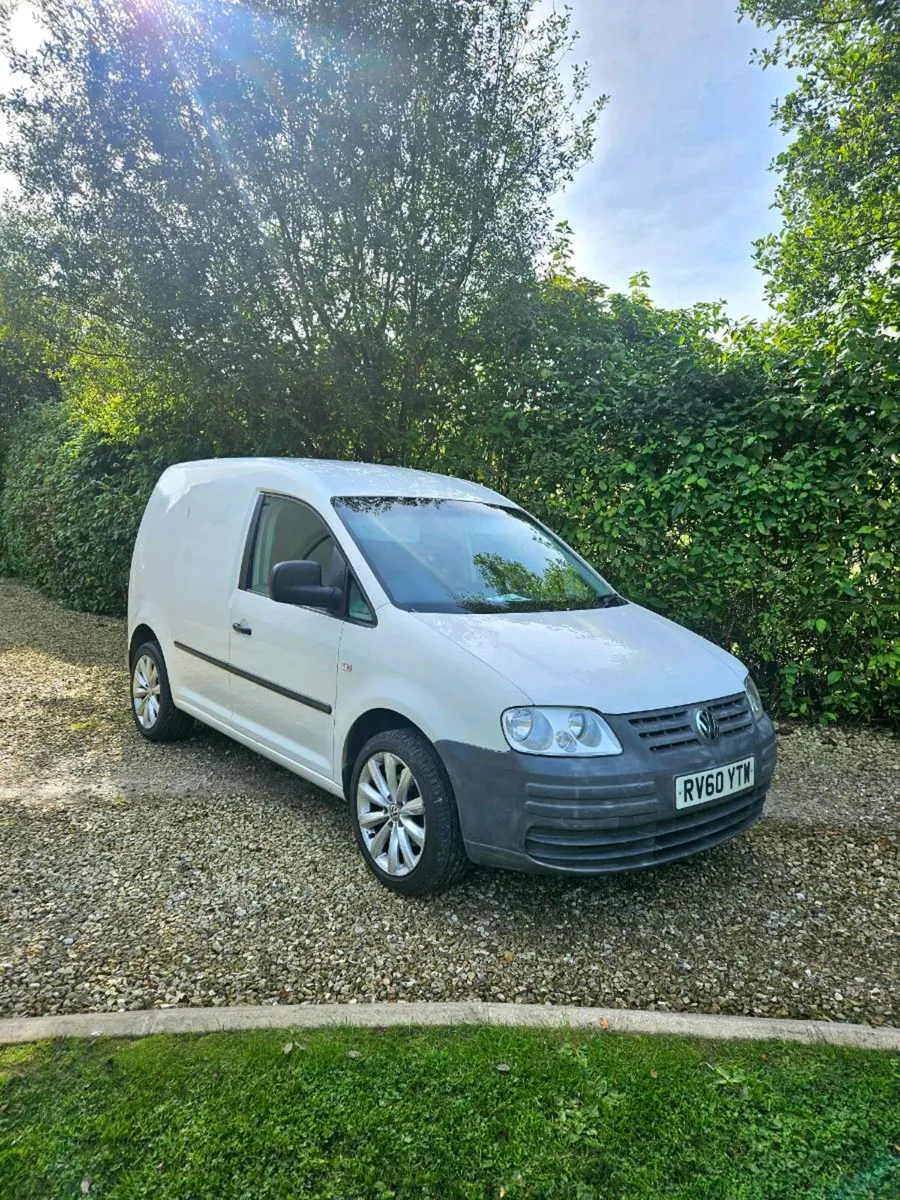 2010 Volkswagen Caddy - Image 4