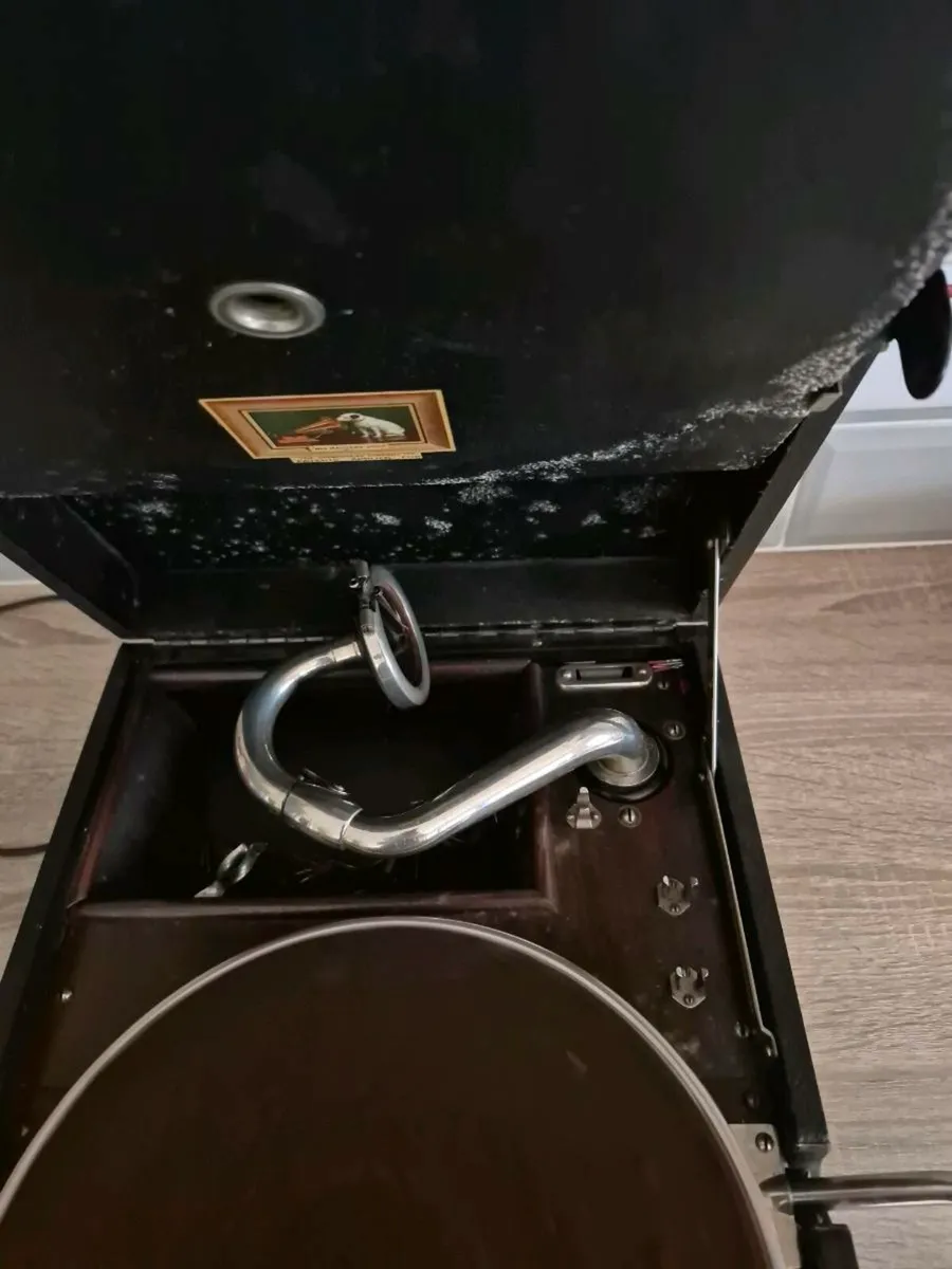 EARLY 1900s ANTIQUE  MASTERS PORTABLE VOICE WIND - Image 2