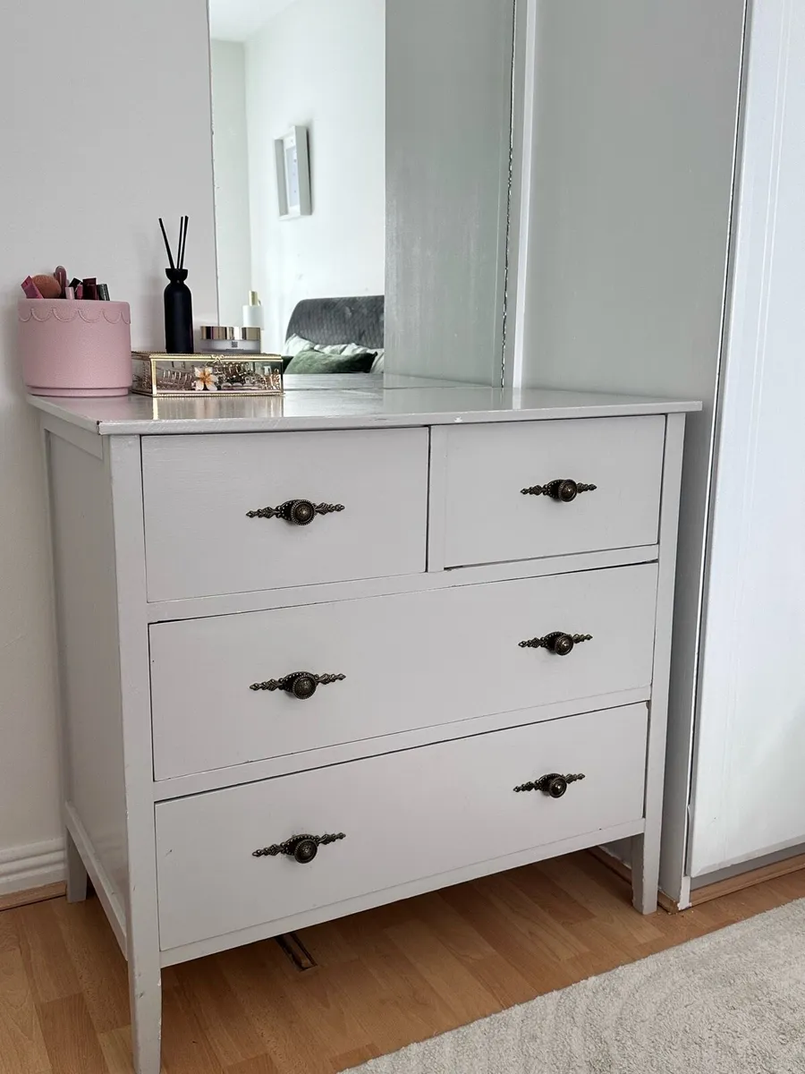 Vintage Style Dresser - Image 3