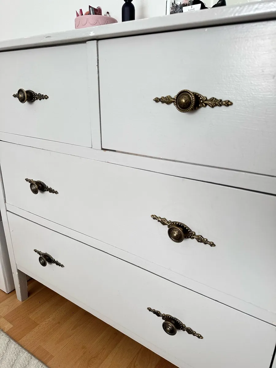 Vintage Style Dresser - Image 4