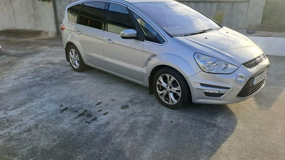 Ford SMAX Titanium 2011 - Image 4