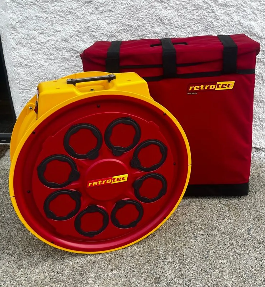Retrotec Blower Door Kit with single fan - Image 1