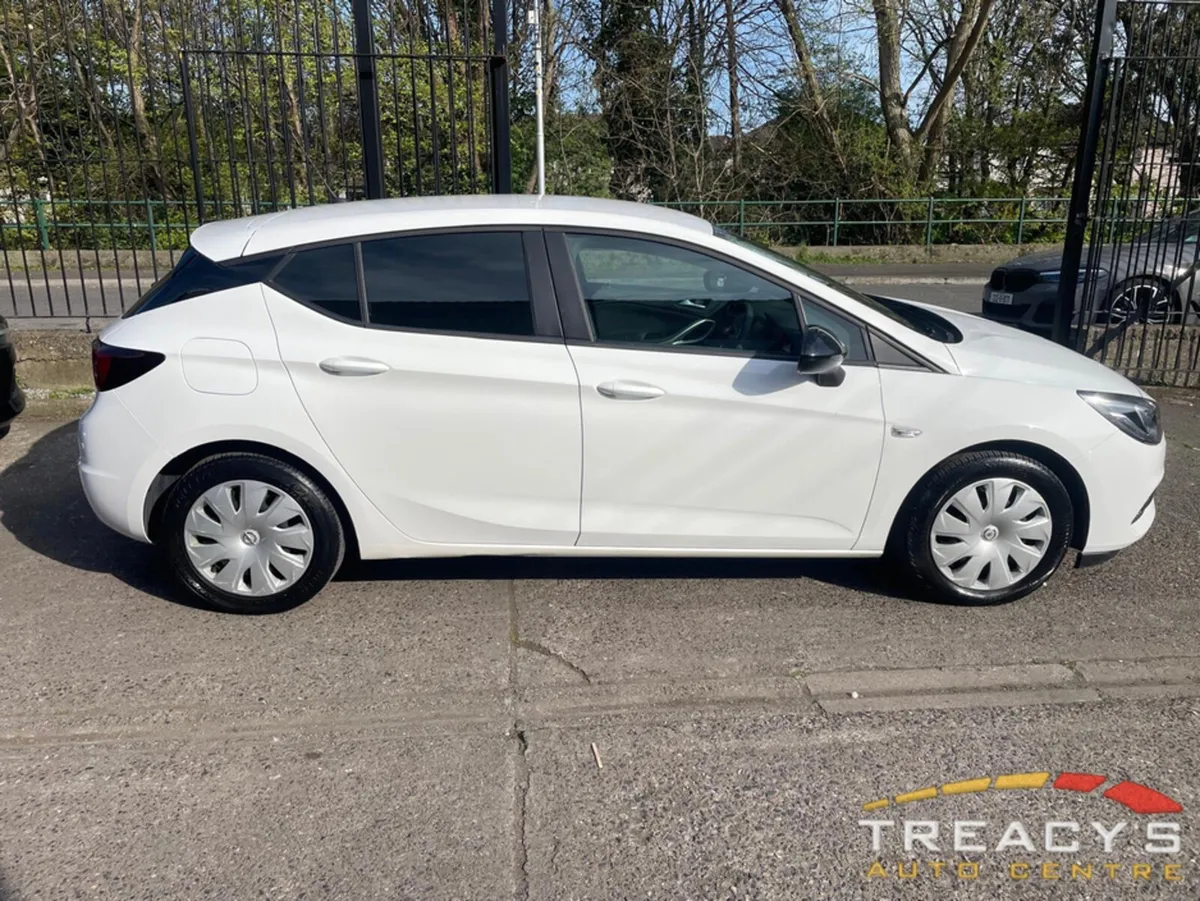Opel Astra SC COMMERICAL VAN 5DR €8902+VAT=€10950 - Image 3