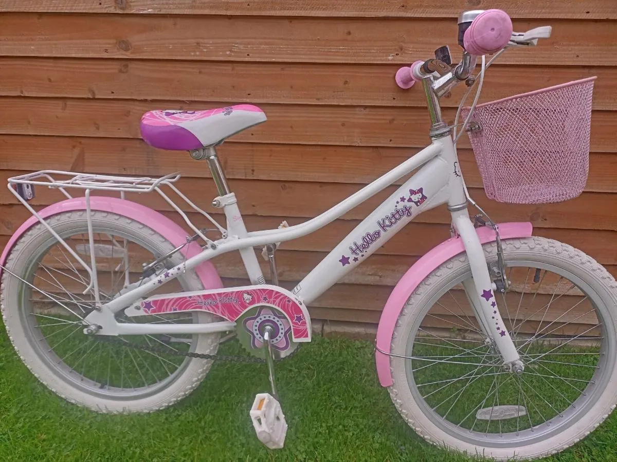 Kids hello kitty bike size 20 inch wheels - Image 2