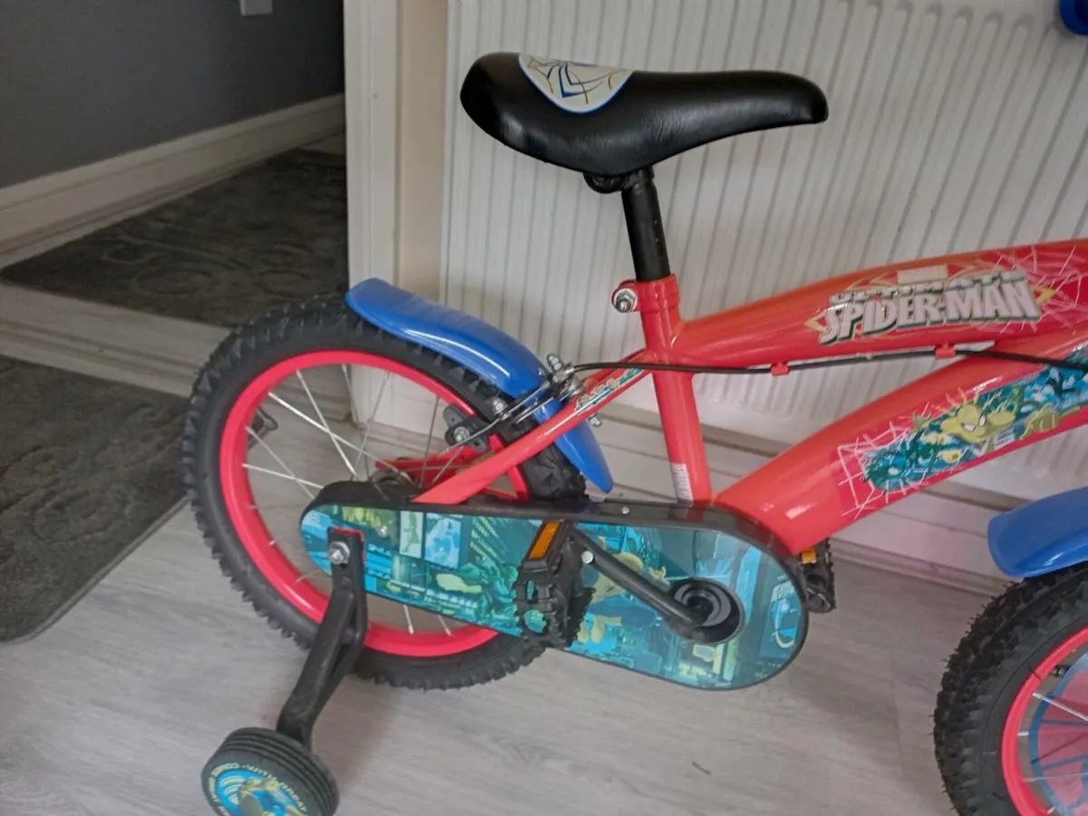 Kids spider man bike size 16 inch wheels - Image 3