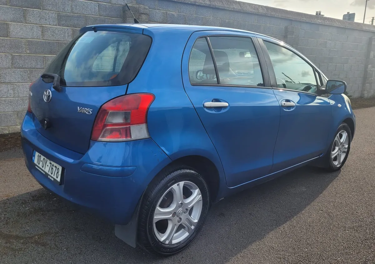 Toyota Yaris 2010 - Image 3