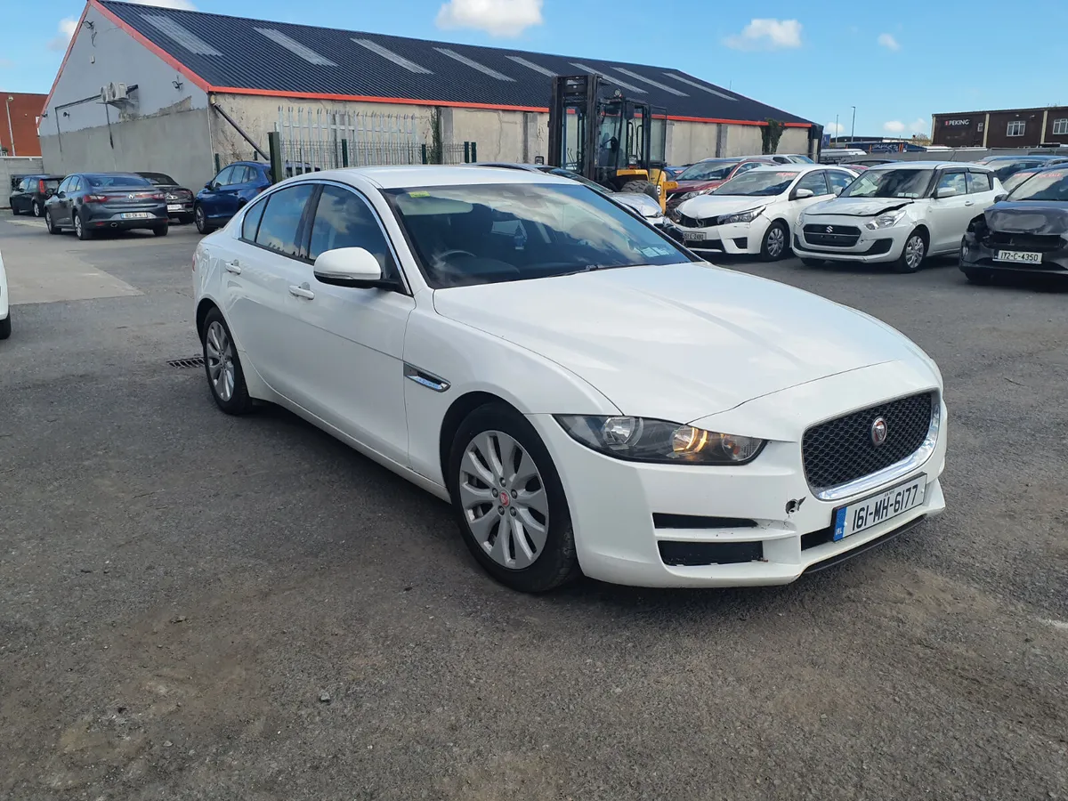 2016 jaguar XE - Image 1