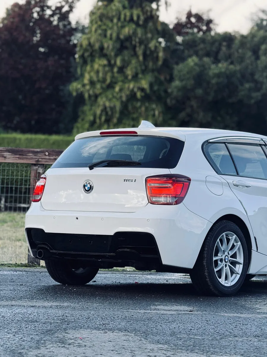 🌟 BMW 1 Series 116i 2014 With Sunroof 🌟 - Image 4