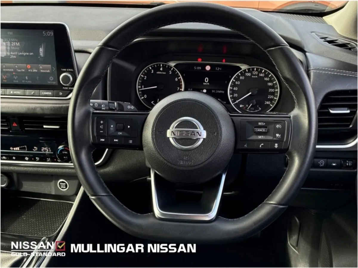 Nissan QASHQAI 1.3sv M/hybrid Petrol - Check out - Image 2