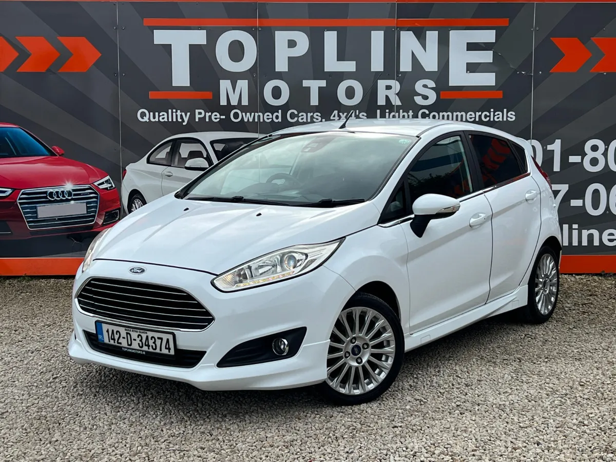 ==LOW KMS//AUTO//LIKE NEW== - Image 3