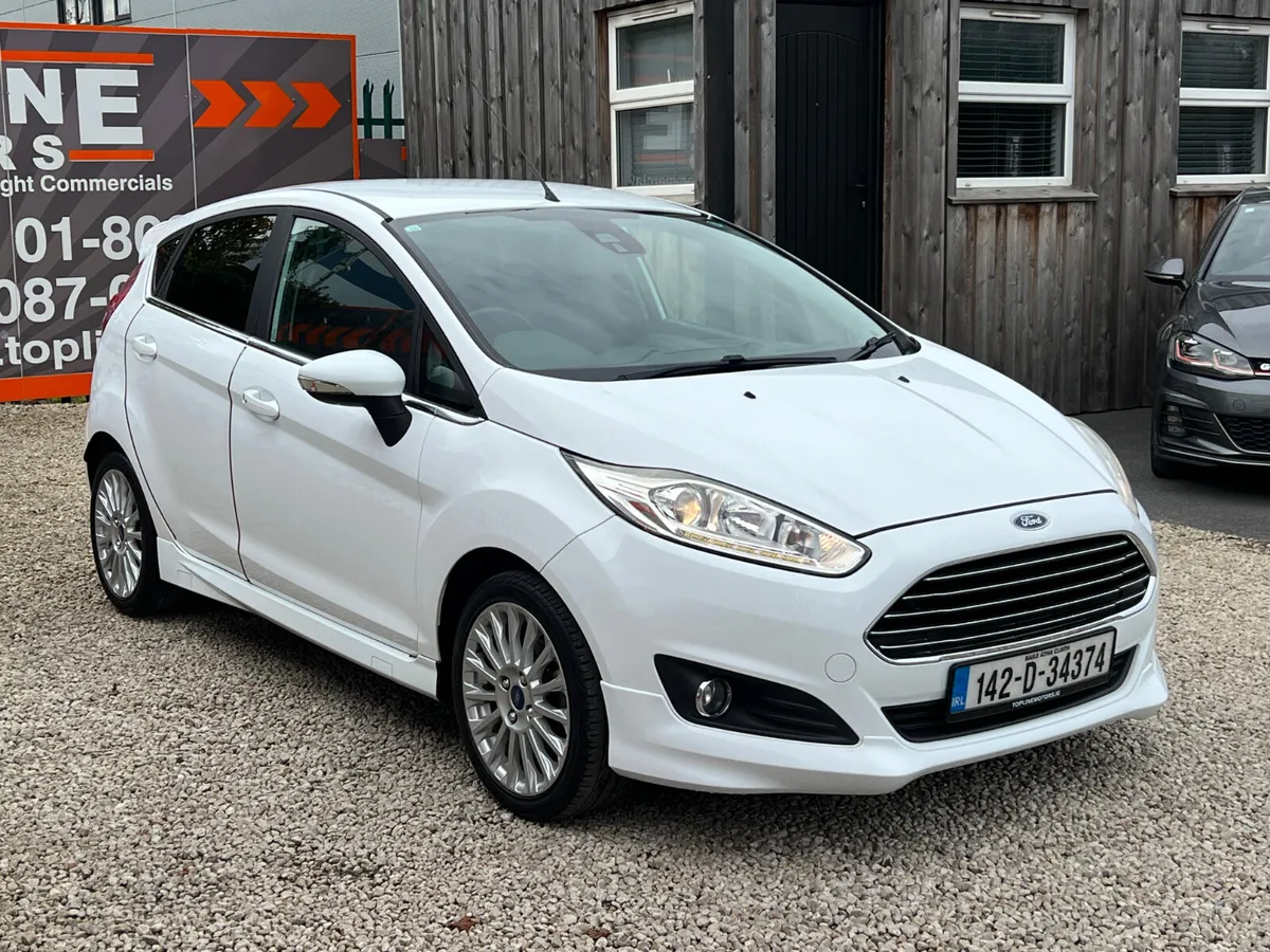 ==LOW KMS//AUTO//LIKE NEW== - Image 4