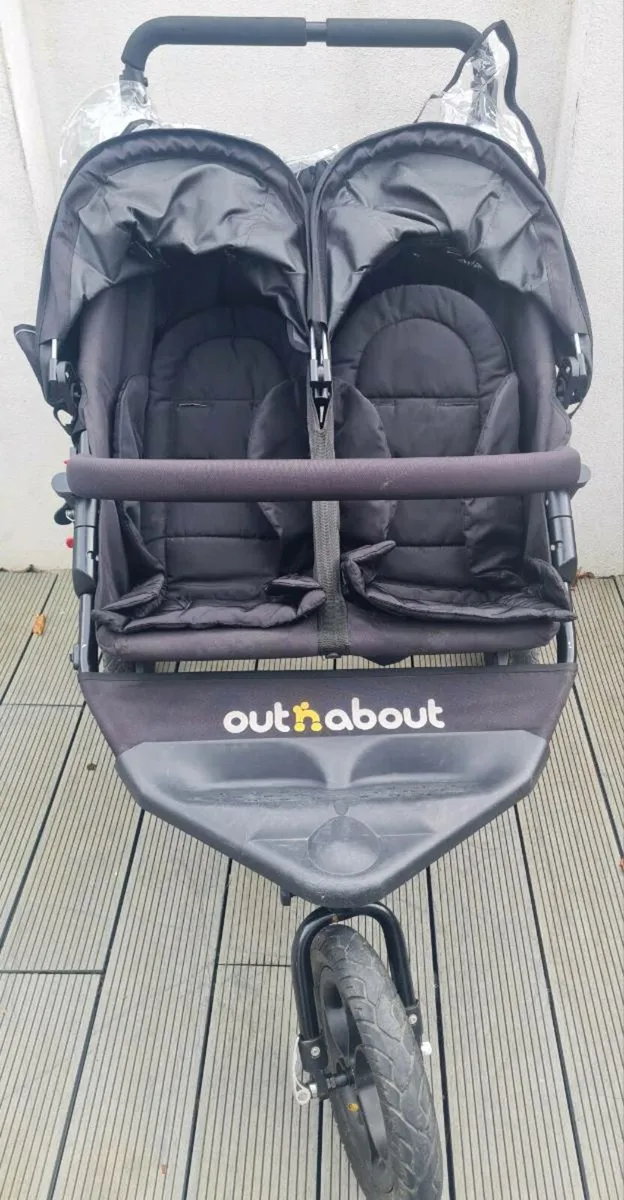 Out N about double pram - Image 2