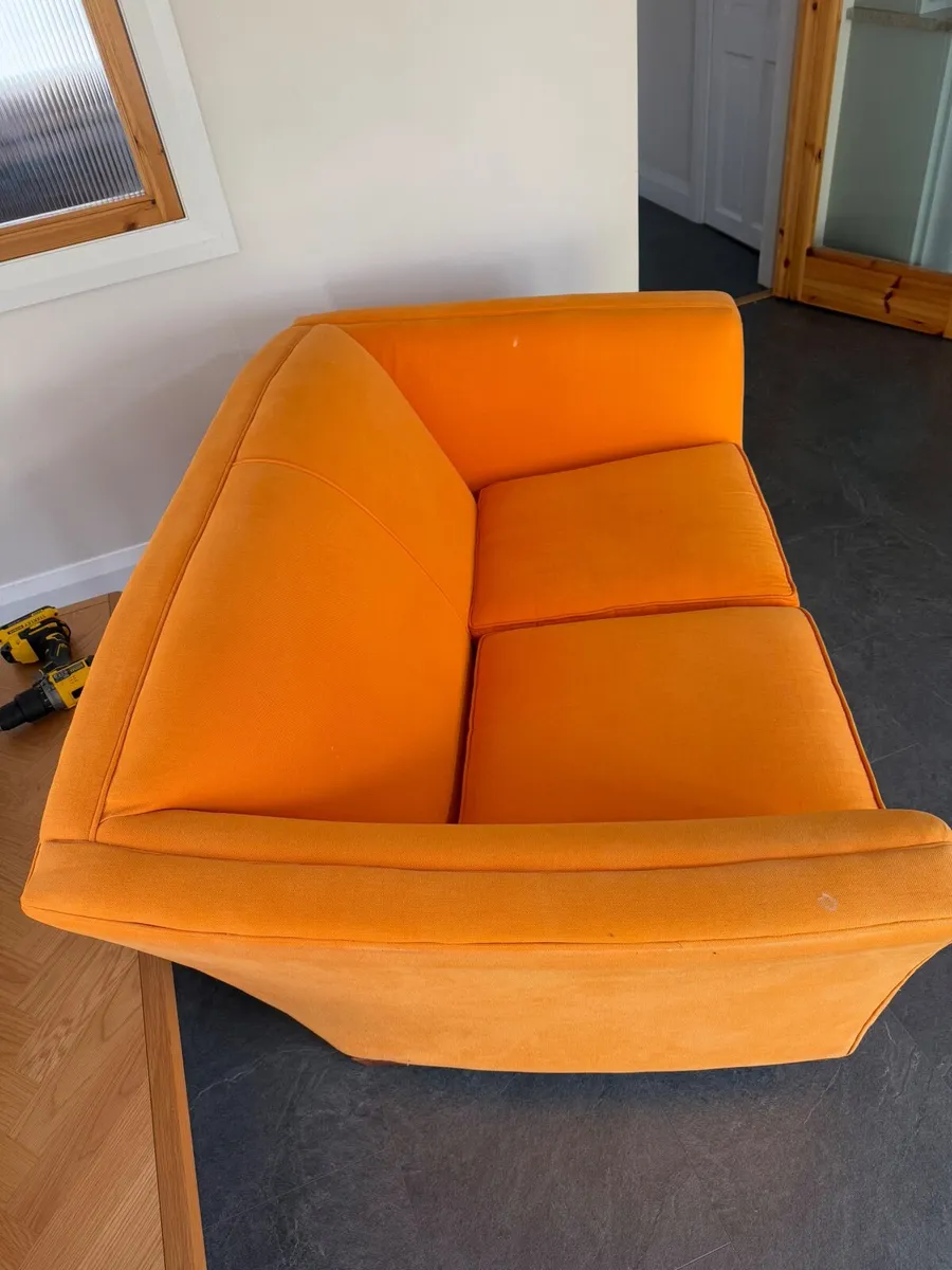 Couch - Image 4