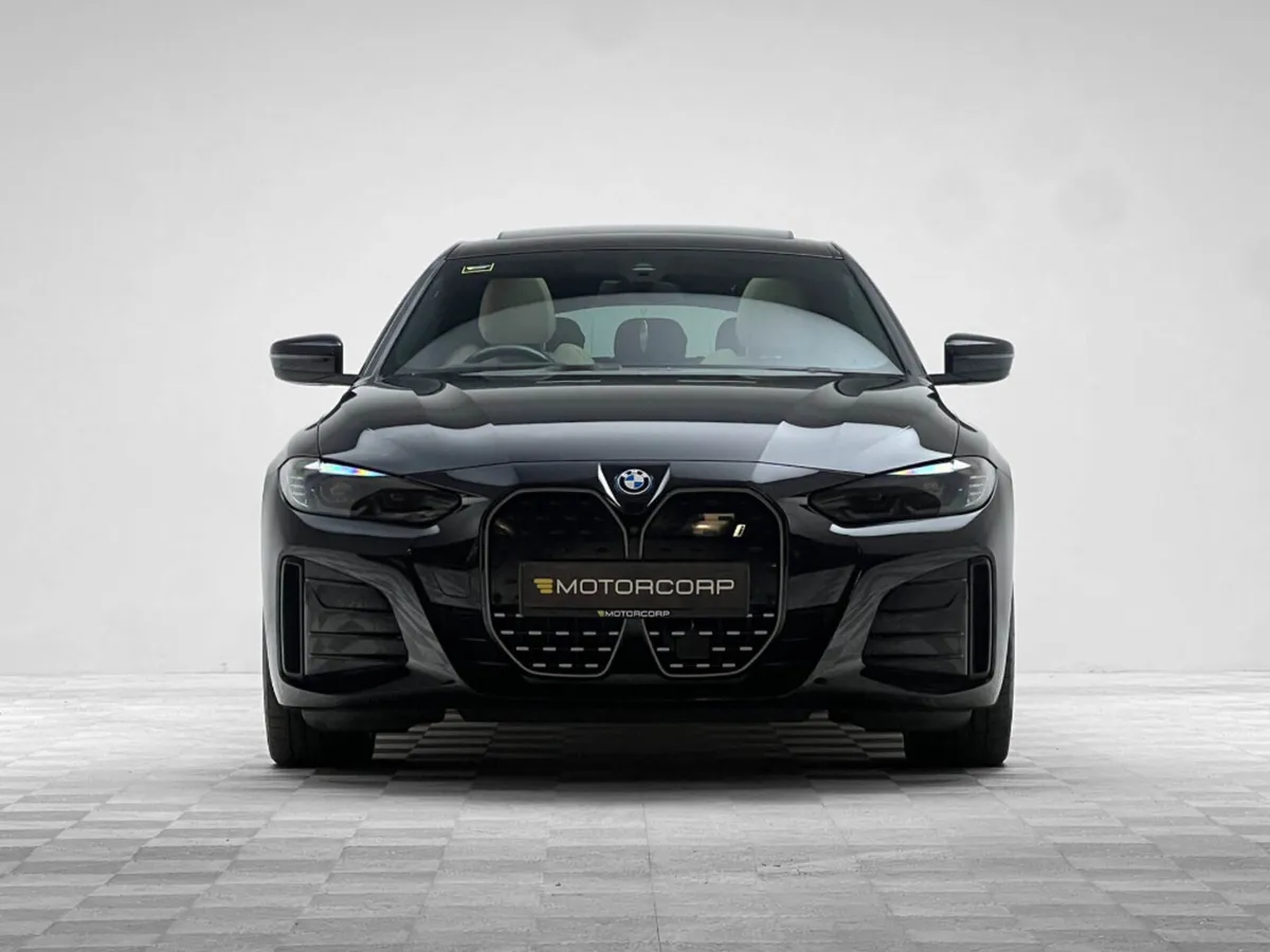 BMW i4 40 M SPORT EDRIVE *SUNROOF* - Image 2
